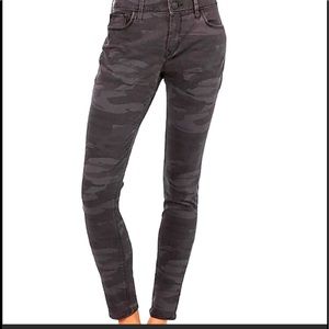 Express Dark Grey Camo Mid Rise Jean Leggings 8